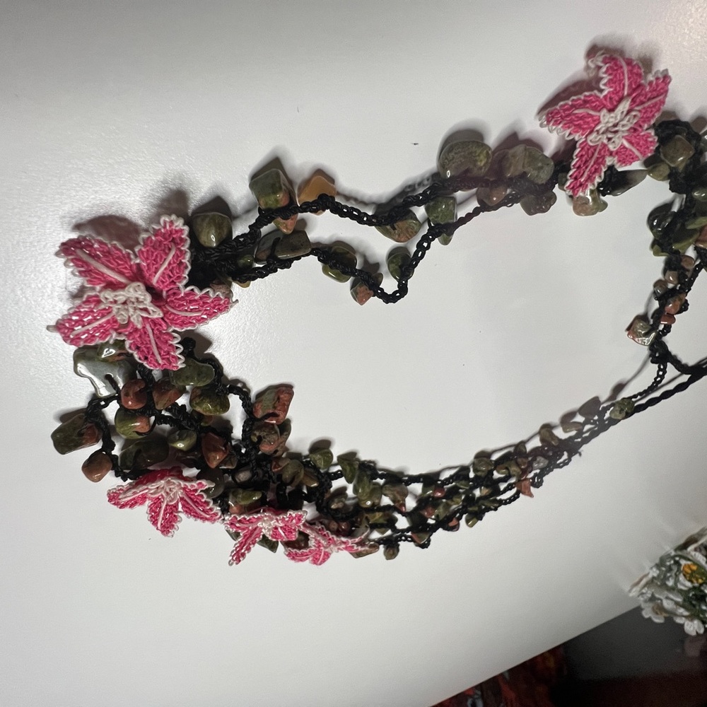 Point Lace Necklace